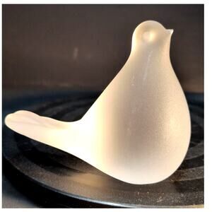 154.  Frosted glass Bird Figurine